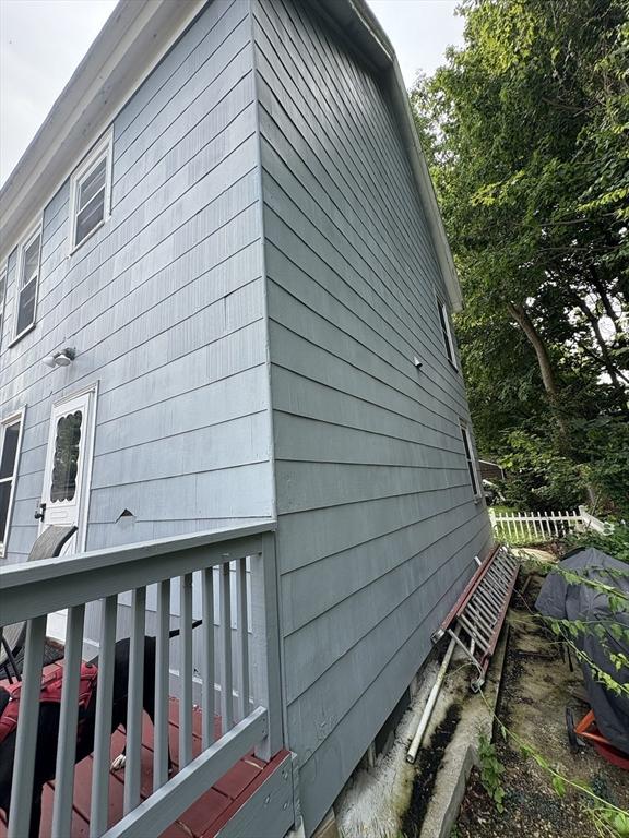 1-3 River Pl, Methuen, MA 01844 - view of side of home