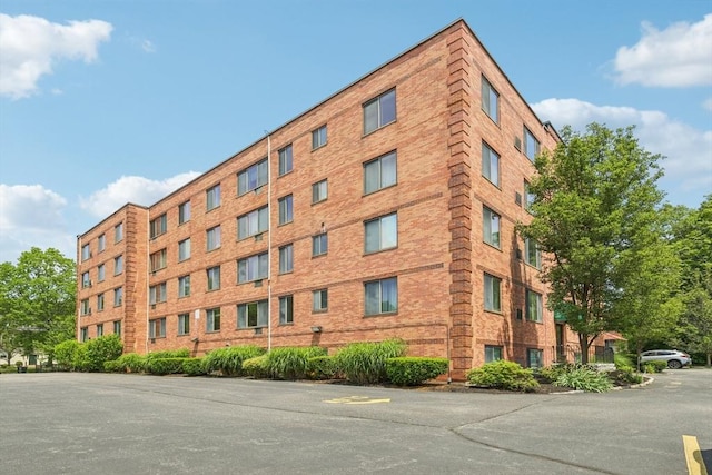 128 Pleasant St Unit 407, Arlington, MA 02476 - view of building exterior