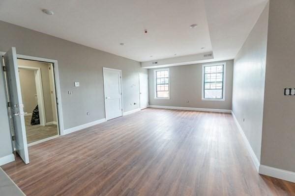 empty room featuring light hardwood / wood-style floors