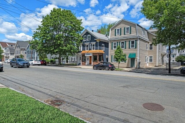124 Boston St, Salem, MA 01970