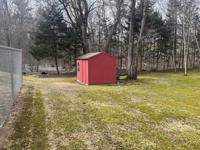 view of yard with a storage unit and an outdoor structure