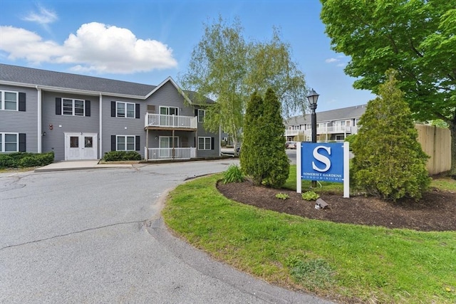 450 Somerset Ave Unit 3-6, Taunton, MA 02780 - view of street featuring street lights