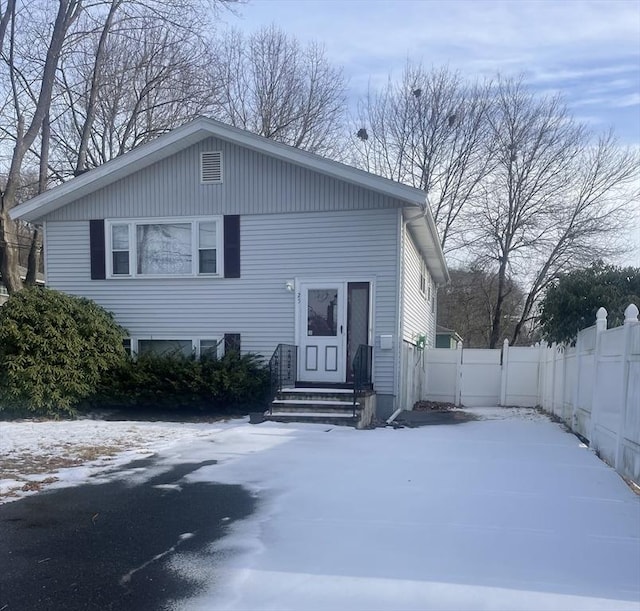 view of front of home