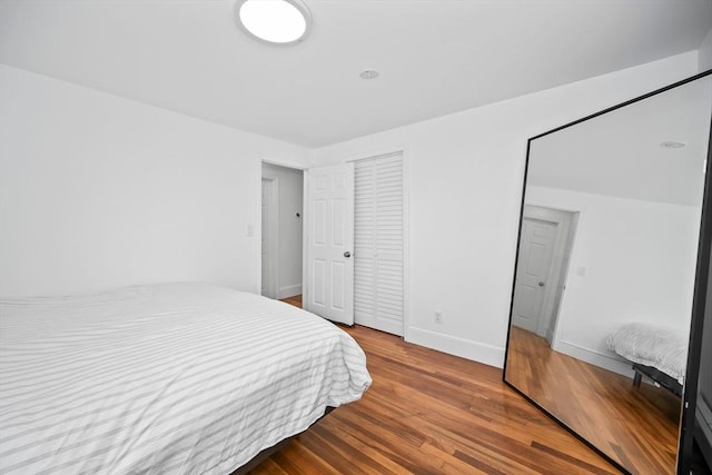 8 Nicholl St, Quincy, MA 02169 - bedroom featuring wood finished floors and baseboards
