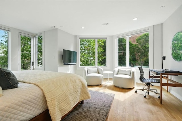 95 Kirkland St Unit 95, Cambridge, MA 02138 - bedroom featuring light wood-style flooring, a desk, and recessed lighting