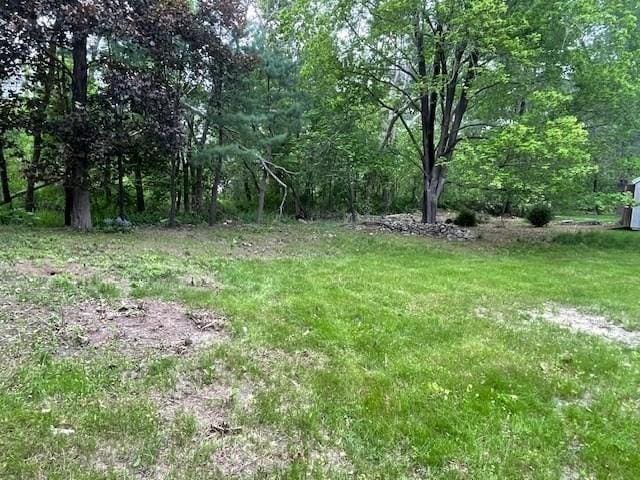 1 Pine Island Rd, Newbury, MA 01951 - view of yard