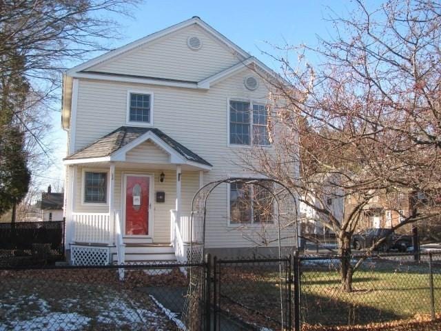 view of front of house