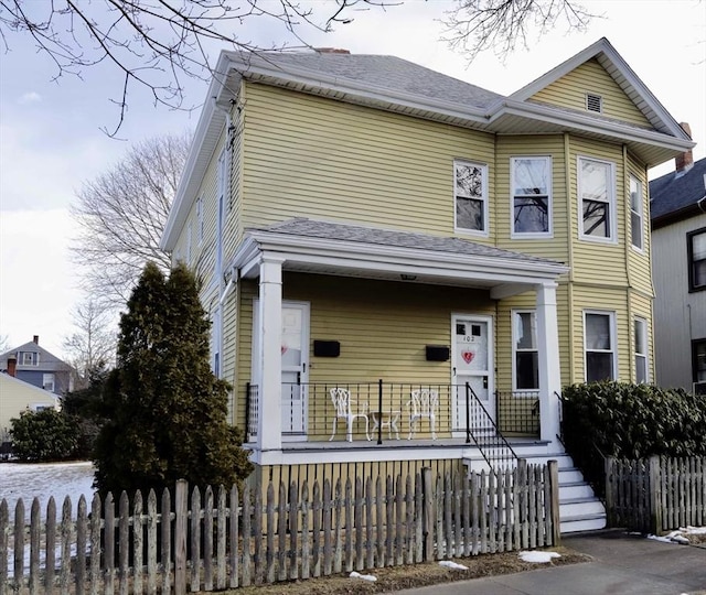 view of front of house featuring covered porch