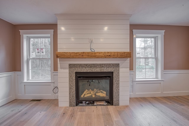 interior details with wood-type flooring