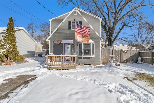 view of front of home featuring a wooden deck