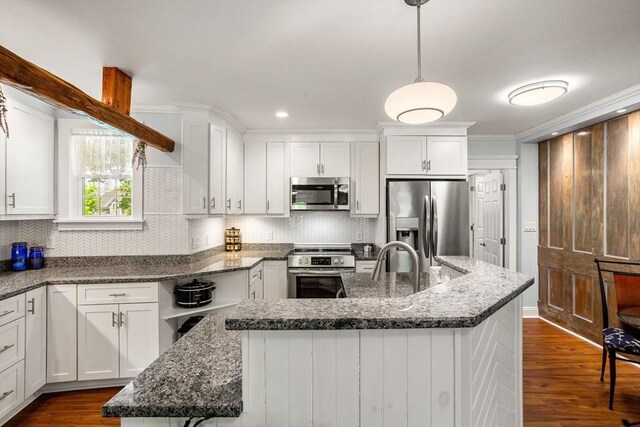 83 Central St, Millville, MA 01529