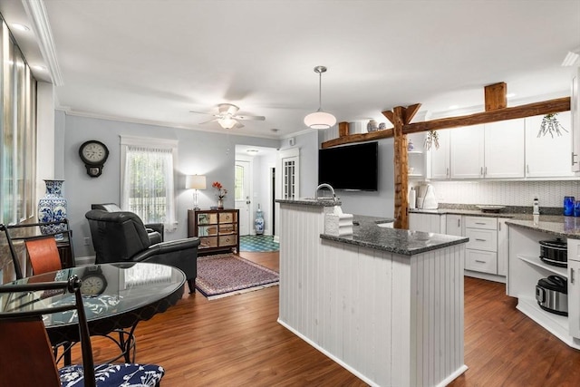83 Central St, Millville, MA 01529