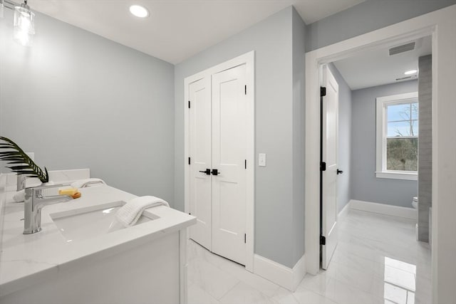 laundry room featuring sink