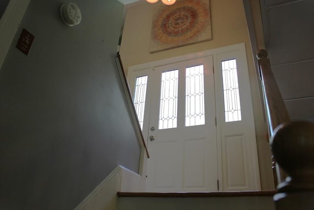 276 Newport Ave, Attleboro, MA 02703 - view of foyer entrance