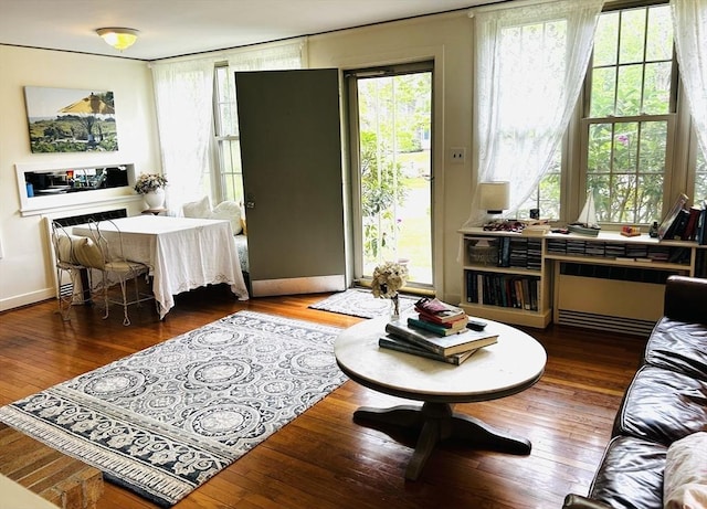 16 Stoneledge Rd, Dartmouth, MA 02748 - living room featuring wood-type flooring and baseboards