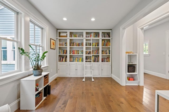 14 Reiling Pond Rd, Lincoln, MA 01773 - living area featuring wood finished floors and recessed lighting