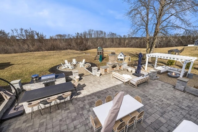 view of patio featuring an outdoor fire pit, outdoor dining area, and a pergola