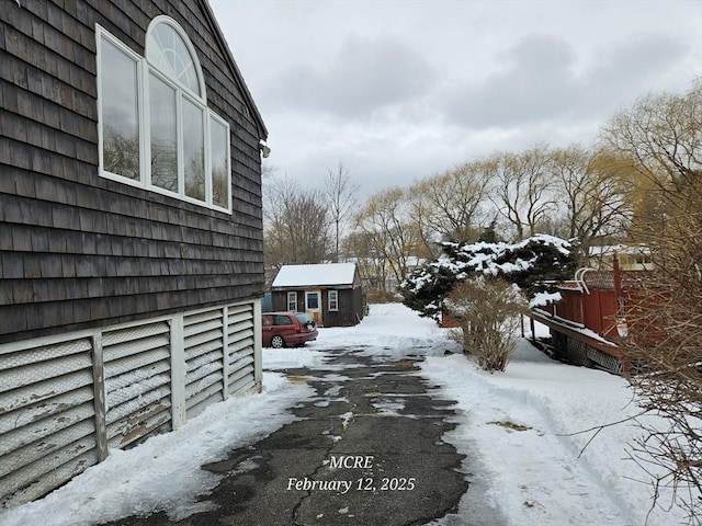 view of street with driveway