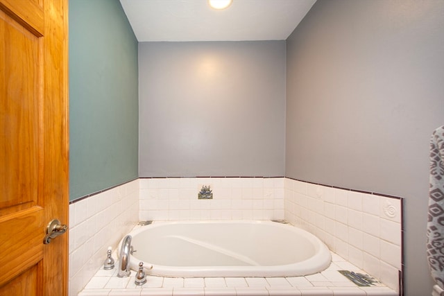 bathroom featuring a tub