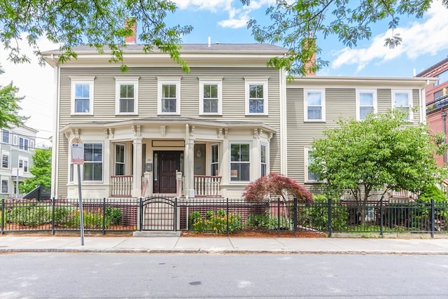 view of front of house