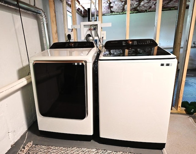 11 Edith Rd, Hudson, MA 01749 - washroom with separate washer and dryer