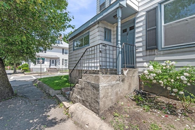 343 Cabot St, Beverly, MA 01915 - view of property exterior