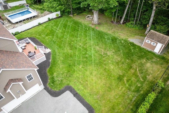9 Gideon Ln, Shirley, MA 01464 - bird's eye view of a pool