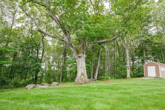 9 Gideon Ln, Shirley, MA 01464 - view of grassy yard