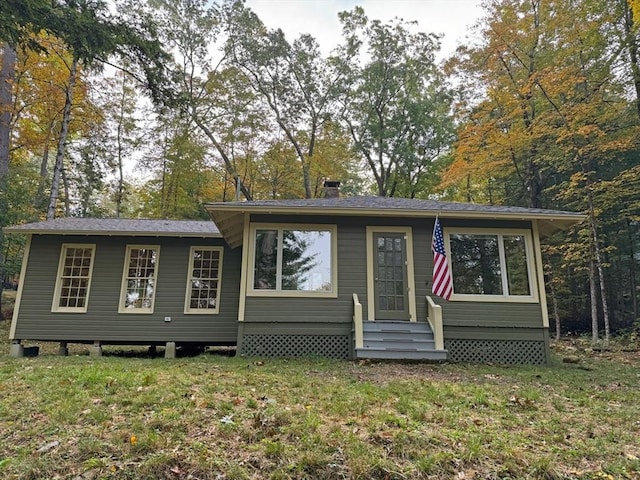 14 Wood Way, Northfield, MA 01360 - view of front of house with entry steps, a chimney, and a front lawn