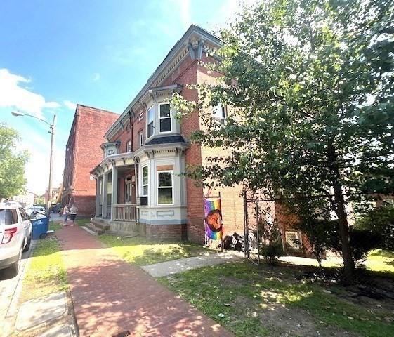 40 Byers St, Springfield, MA 01105 - italianate home featuring brick siding