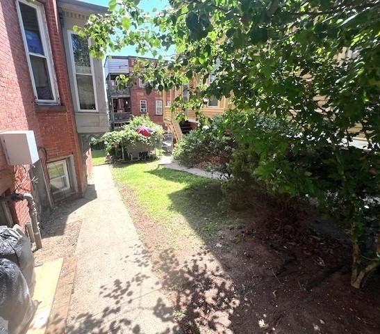 40 Byers St, Springfield, MA 01105 - view of yard