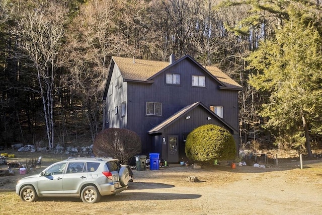 view of front property