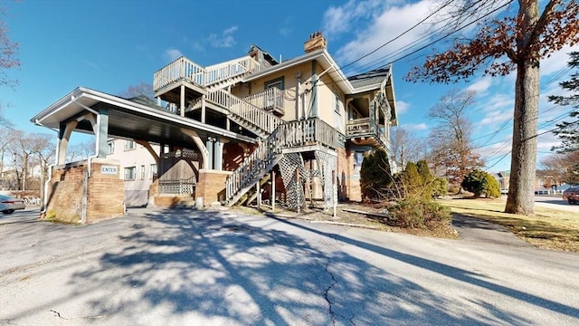 view of front of house