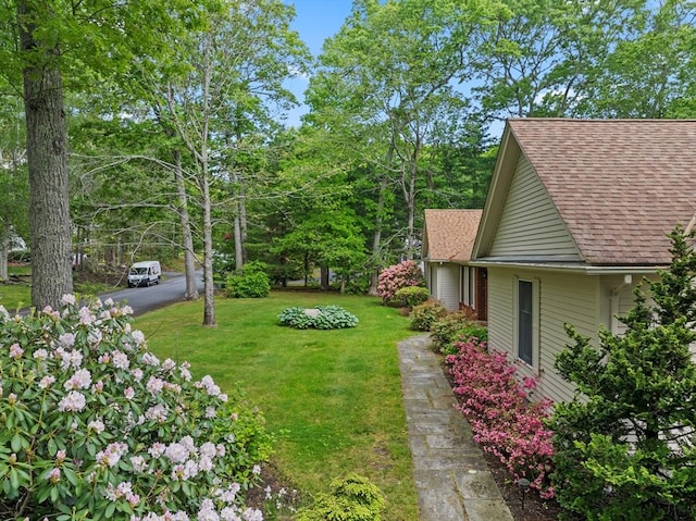 9 William Bradford Rd, Dartmouth, MA 02747 - view of grassy yard