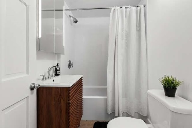 6 Francis Ave, Wakefield, MA 01880 - full bath with toilet, vanity, and shower / bath combination with curtain