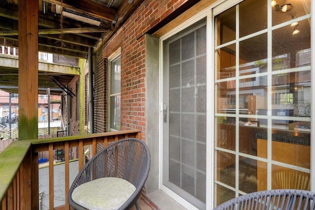 15 Concord Sq Unit 1A, Boston, MA 02118 - view of balcony