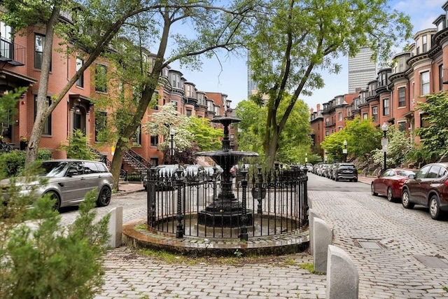 15 Concord Sq Unit 1A, Boston, MA 02118 - view of home's community with a residential view