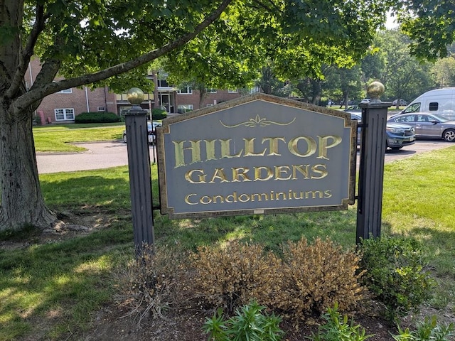 253 Rock St Unit 253, Norwood, MA 02062 - community / neighborhood sign featuring a lawn