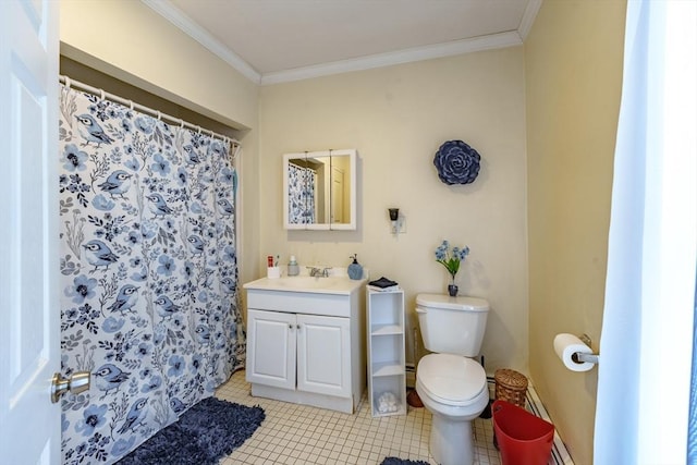 bathroom featuring crown molding, curtained shower, vanity, and toilet