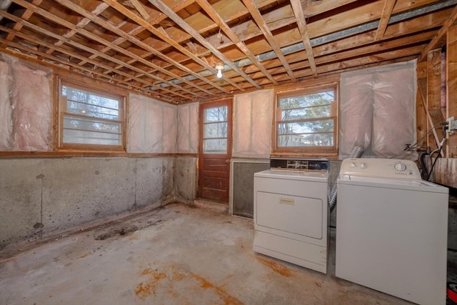 laundry room featuring laundry area and washer and clothes dryer