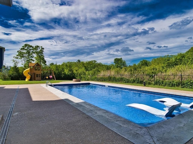 50 Bentley Ln, Westport, MA 02790 - view of swimming pool