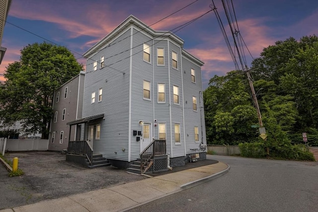 10 Elliott Pl Unit 3F, Peabody, MA 01960 - view of front of home