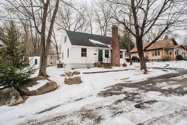 view of front of property