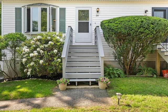 39 Taylor St Unit 39, Haverhill, MA 01830 - entrance to property featuring a lawn