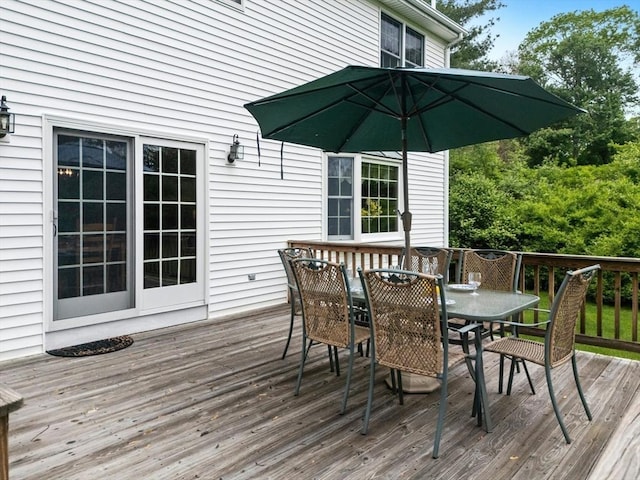 8 Adams Rd, Grafton, MA 01519 - deck with outdoor dining space
