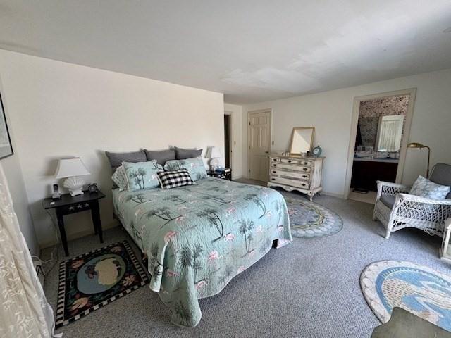bedroom featuring carpet floors