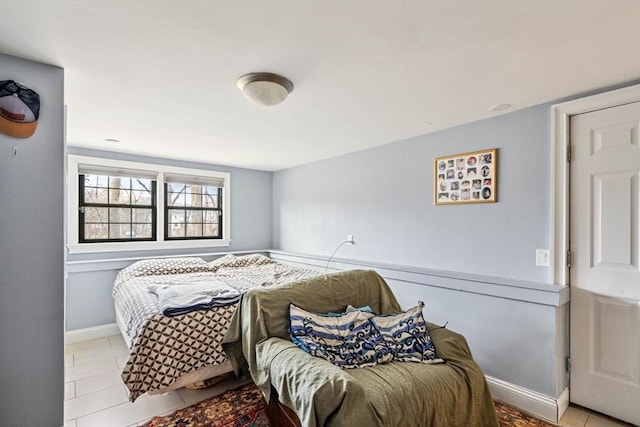 2171 Commonwealth Ave, Newton, MA 02466 - tiled bedroom with baseboards