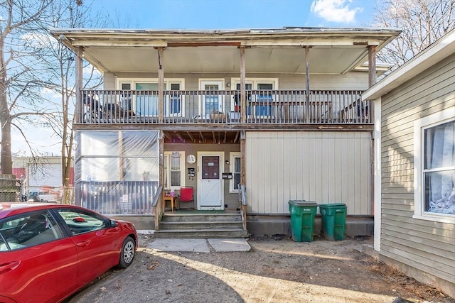 view of front of house with covered porch