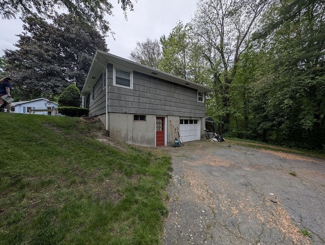 17 Laurel Dr, Millbury, MA 01527 - view of home's exterior featuring driveway and a garage