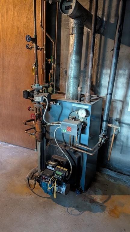 17 Laurel Dr, Millbury, MA 01527 - utility room with a heating unit